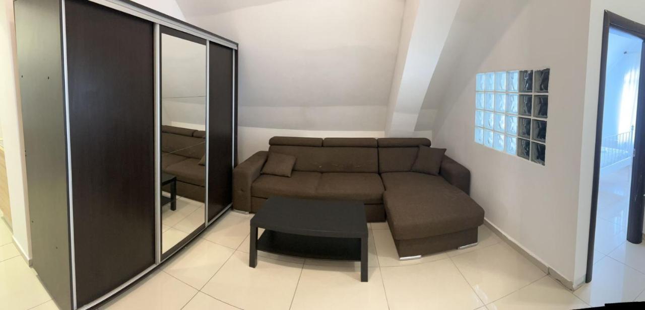 Chez Ana Daire Otopeni Dış mekan fotoğraf